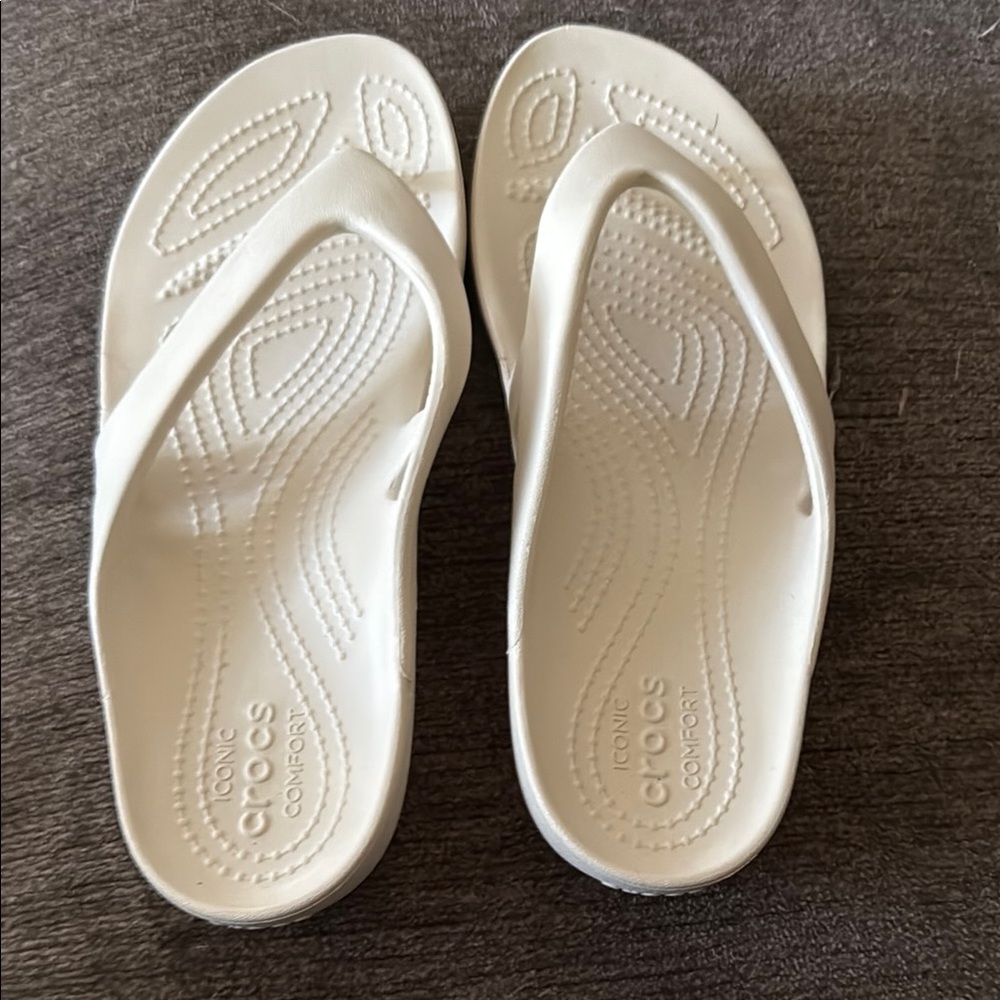 CROCS Classic Off White Sandals